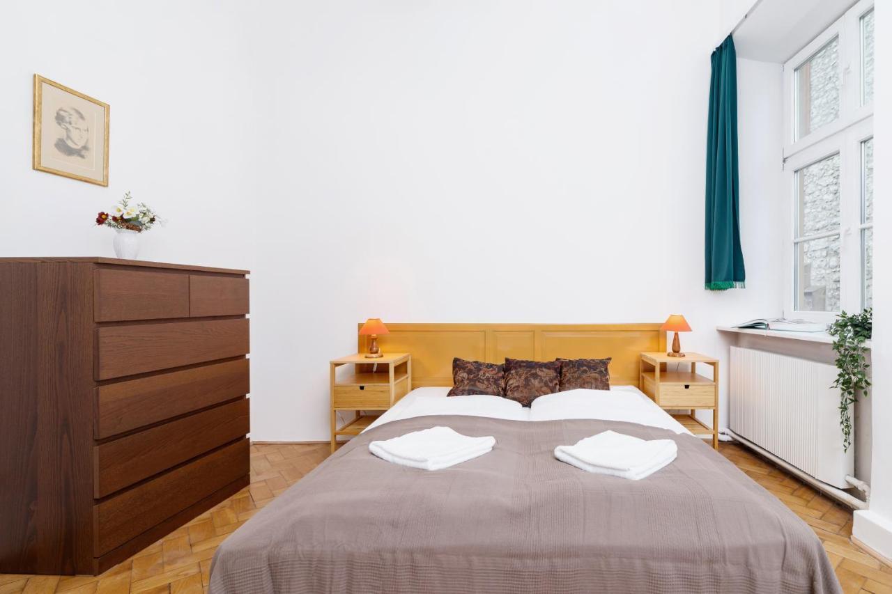 Pijarska By Renters Apartment *